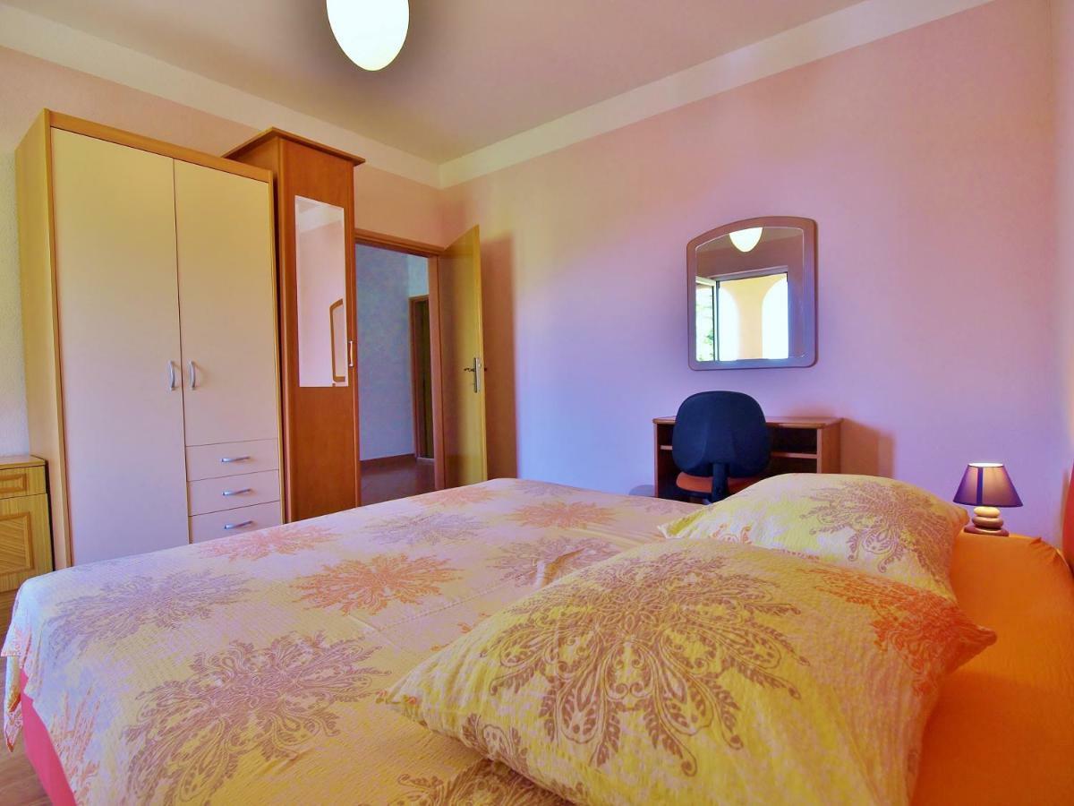 Apartmani Andelo I Ruzica Mundanije エクステリア 写真